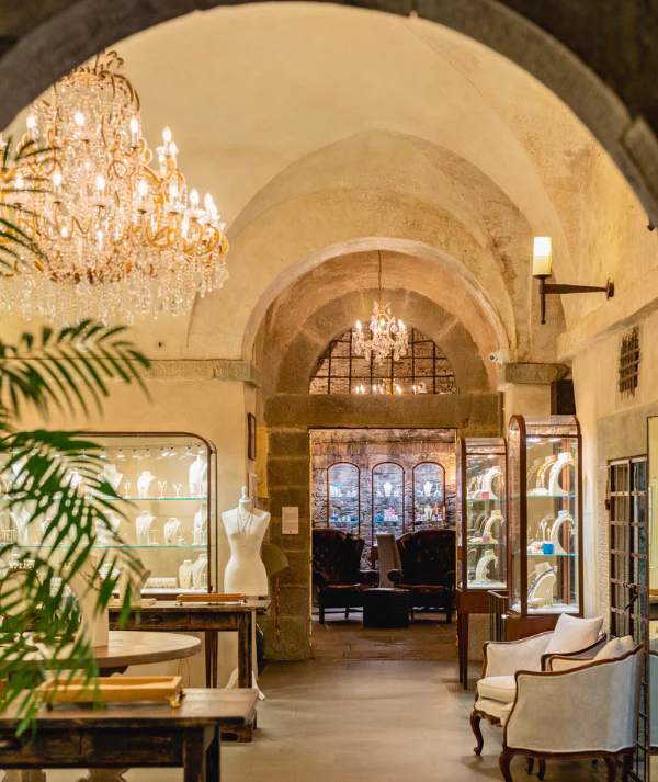 DelBrenna Cortona — handcrafted jewellery boutique in Piazza della Repubblica